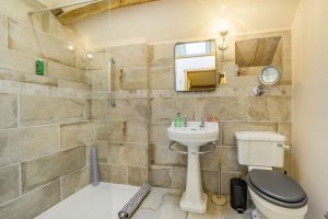 Pen Bont Home Farm Granary Ensuite